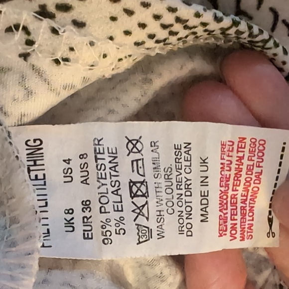 🌙 Pretty Little Thing Python Crop - Picture 6 of 8